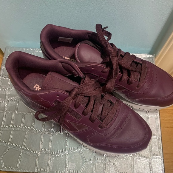 reebok classic leather sneakers - Picture 3 of 3